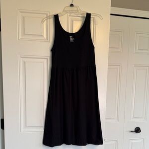 GAP Black Sleeveless Midi Dress with Scoop Neckline